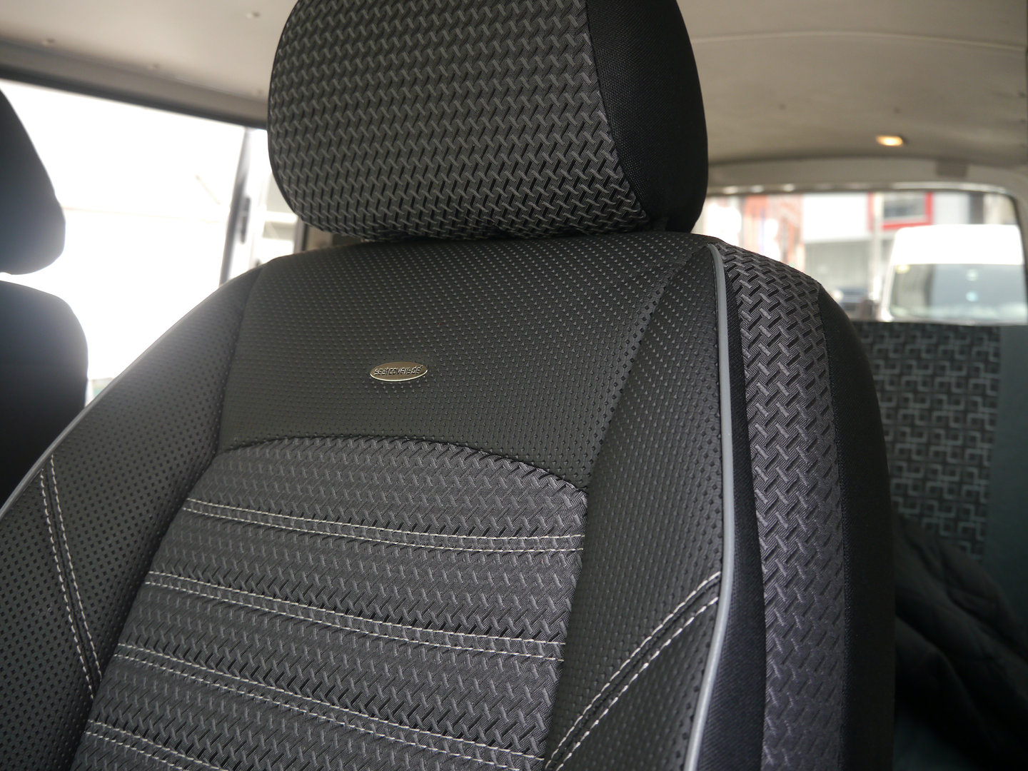1+1 schwarz eleganter Autositzbezug Sitzbezüge Schonbezüge aus Stoff 